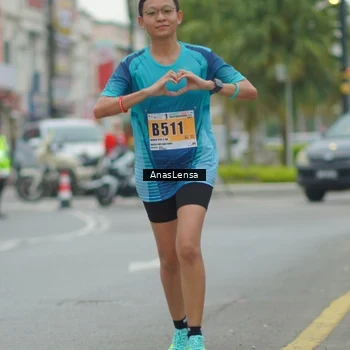 Runner Photo 8812729