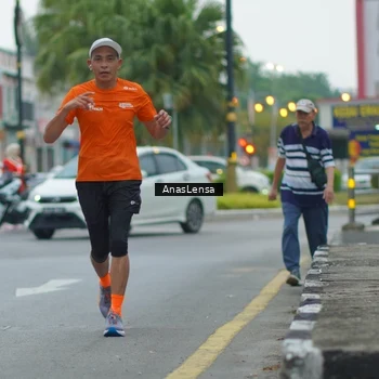 Runner Photo 8812764