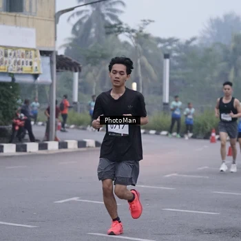 Runner Photo 8812776