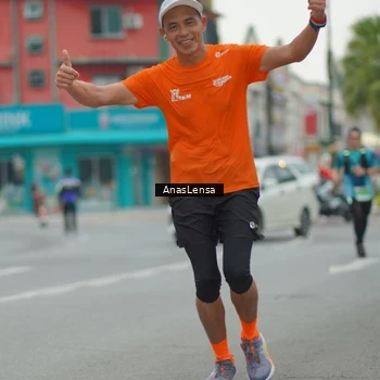 Runner Photo 8812812