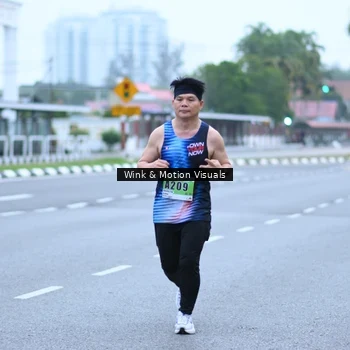 Runner Photo 8812862