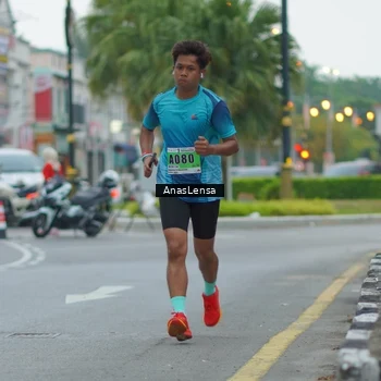 Runner Photo 8812870