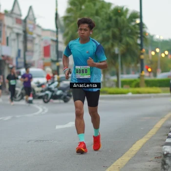 Runner Photo 8812872