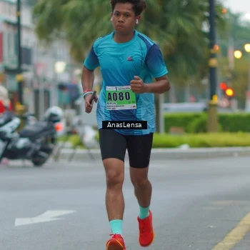 Runner Photo 8812873