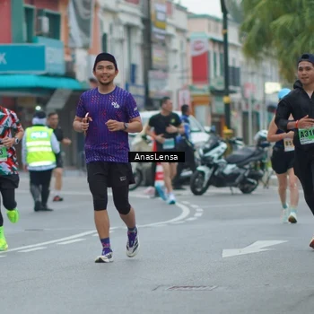 Runner Photo 8812881