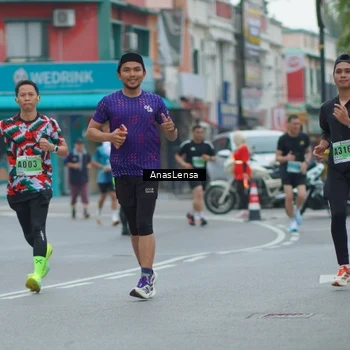 Runner Photo 8812894