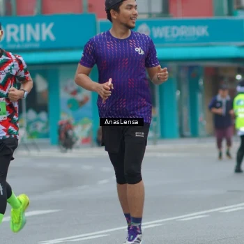 Runner Photo 8812914