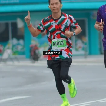 Runner Photo 8812916