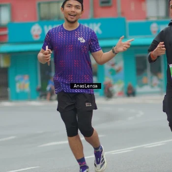 Runner Photo 8812939