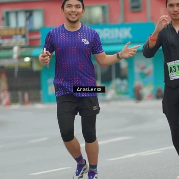 Runner Photo 8812944