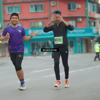 Runner Photo 8812945