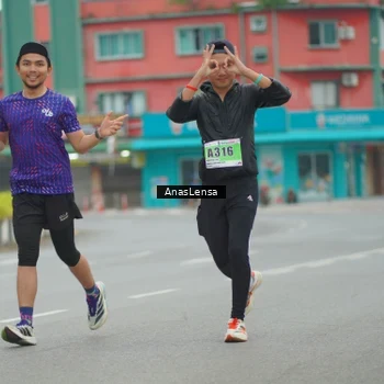 Runner Photo 8812975