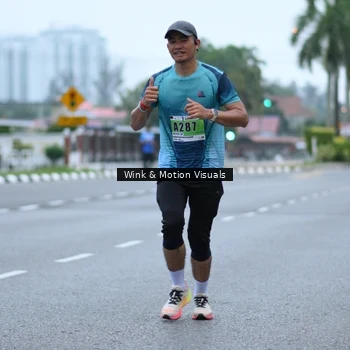 Runner Photo 8812997