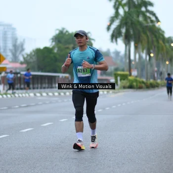 Runner Photo 8812999