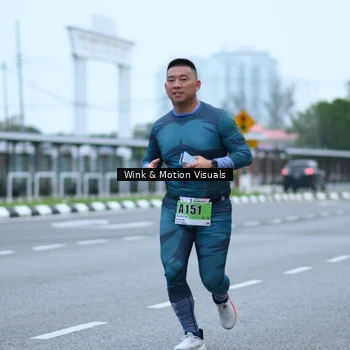 Runner Photo 8813000