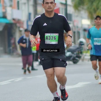 Runner Photo 8813008