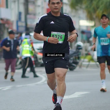 Runner Photo 8813009