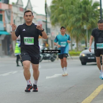 Runner Photo 8813014