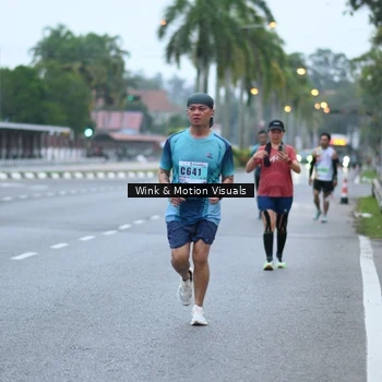 Runner Photo 8813015
