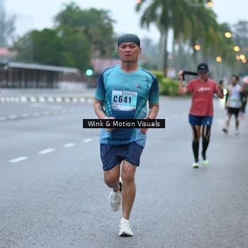 Runner Photo 8813017