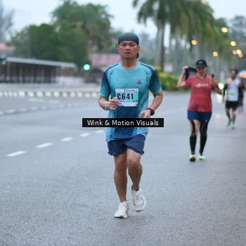 Runner Photo 8813018