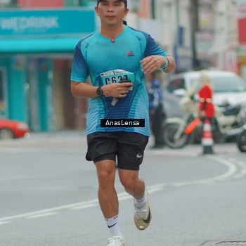Runner Photo 8813031