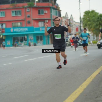 Runner Photo 8813033
