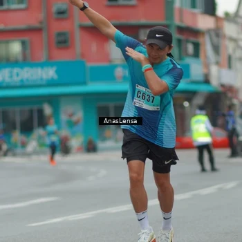Runner Photo 8813053