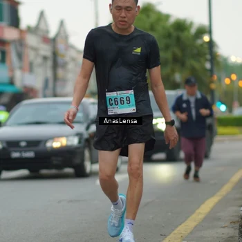 Runner Photo 8813075