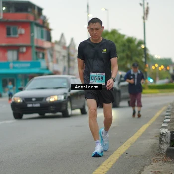 Runner Photo 8813077