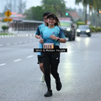 Runner Photo 8813082