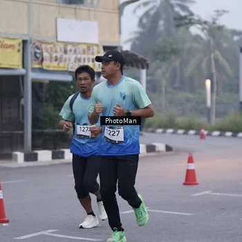 Runner Photo 8813115