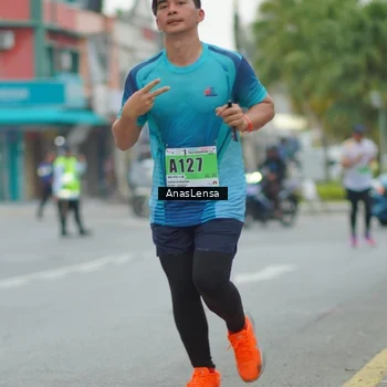 Runner Photo 8813130