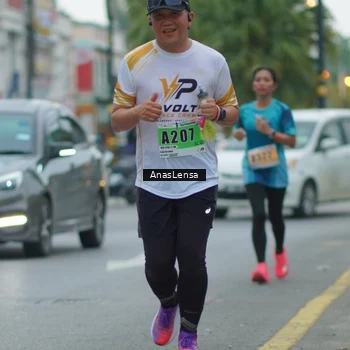 Runner Photo 8813152