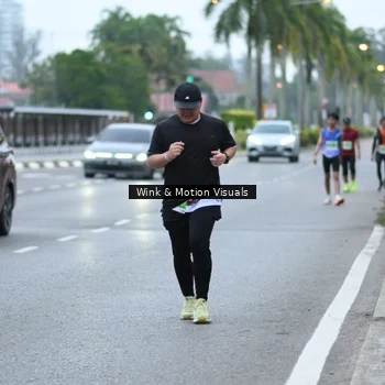 Runner Photo 8813153