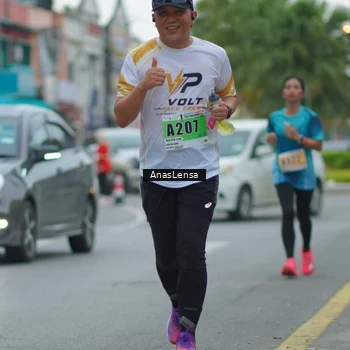 Runner Photo 8813154