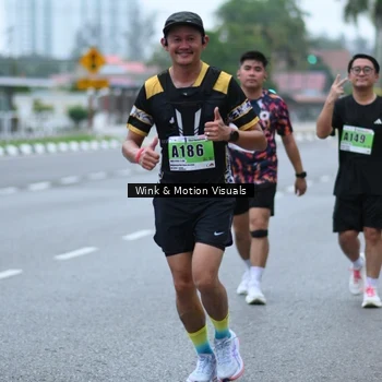 Runner Photo 8813161