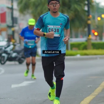 Runner Photo 8813215