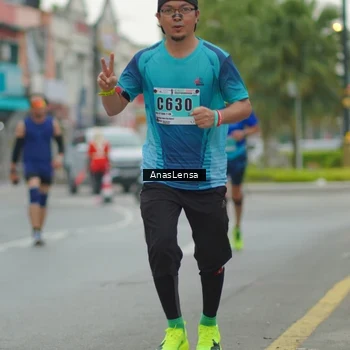 Runner Photo 8813222