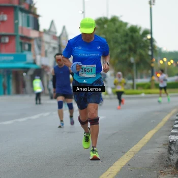 Runner Photo 8813249