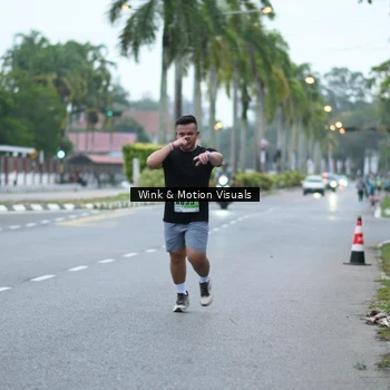 Runner Photo 8813253