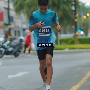 Runner Photo 8813301