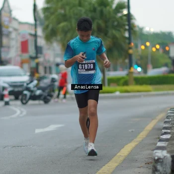 Runner Photo 8813305