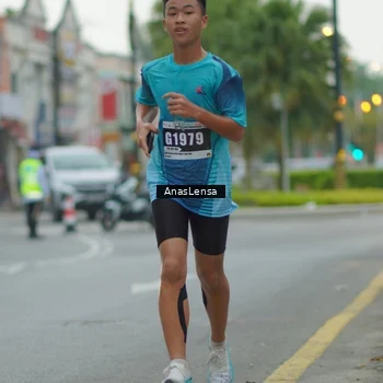 Runner Photo 8813335