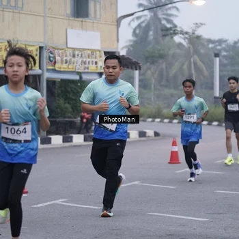 Runner Photo 8813339