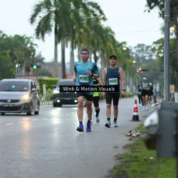 Runner Photo 8813472