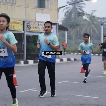 Runner Photo 8813562