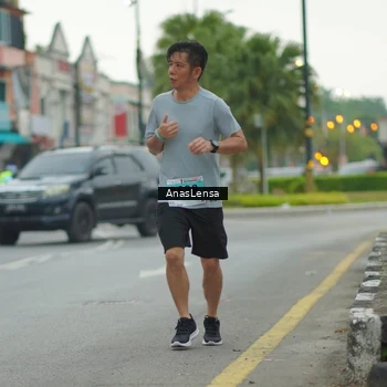 Runner Photo 8813991