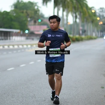 Runner Photo 8814013