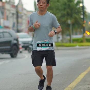 Runner Photo 8814045